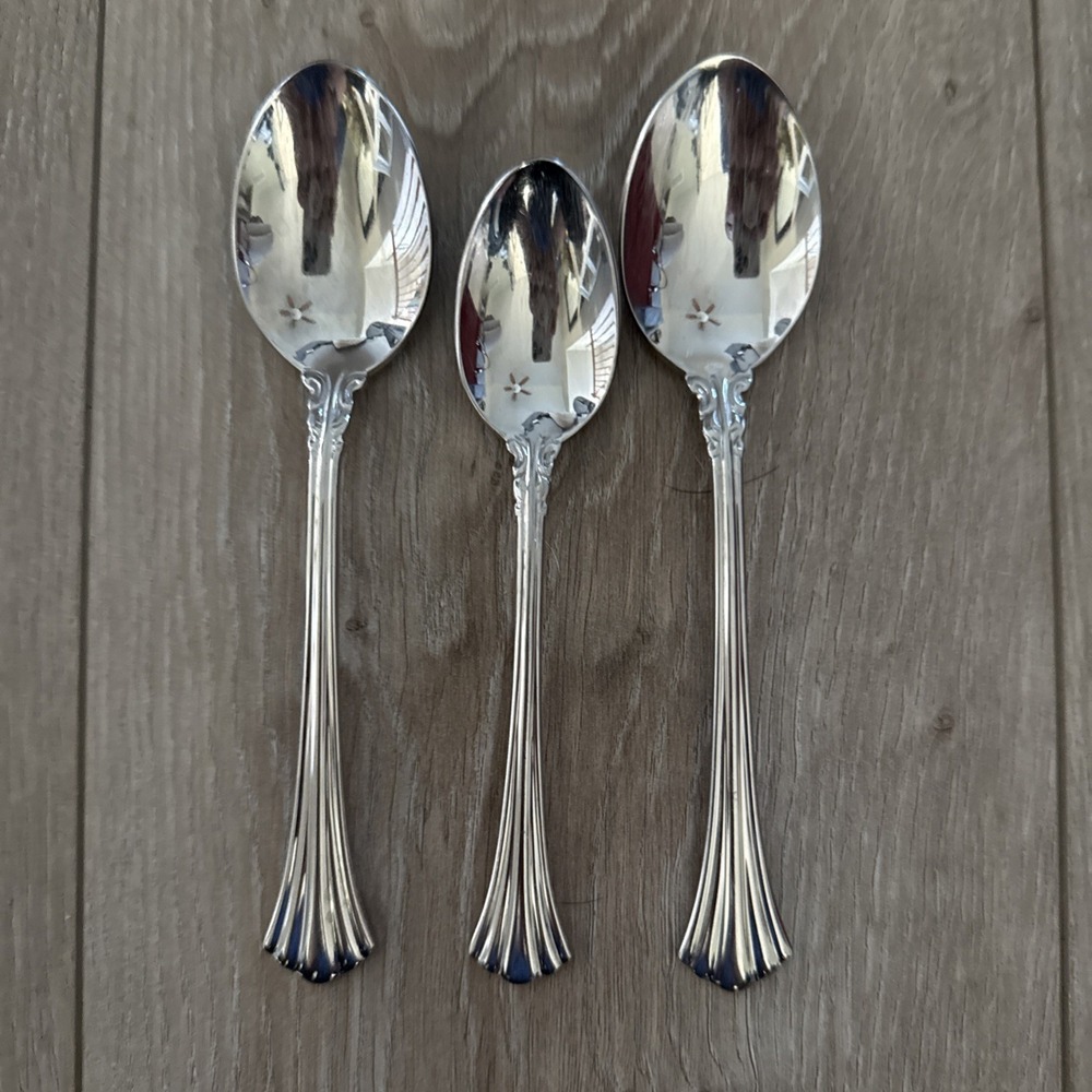 3 Reed & Barton 18/8 Stainless Flatware 1800 Teaspoons & Oval Place Spoons